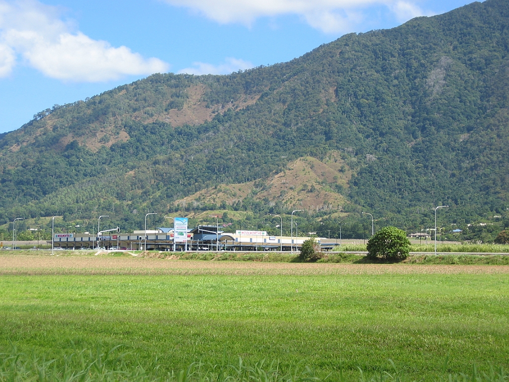 Cairns050.jpg