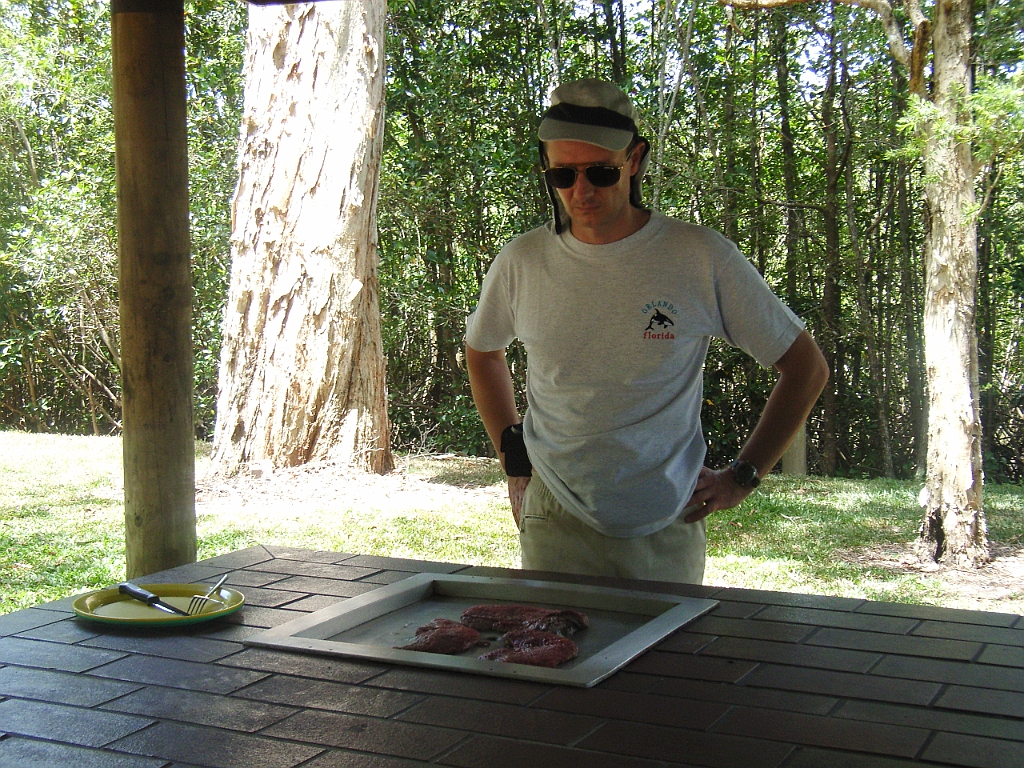 Cairns030.jpg - Unicode