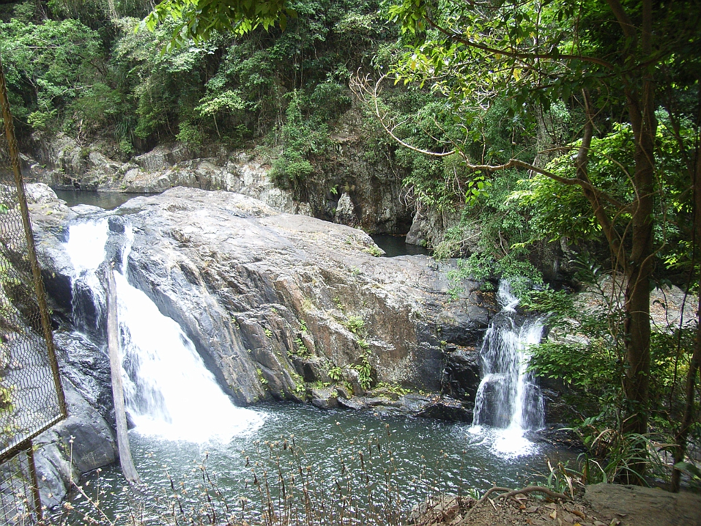 Cairns143.jpg - Unicode