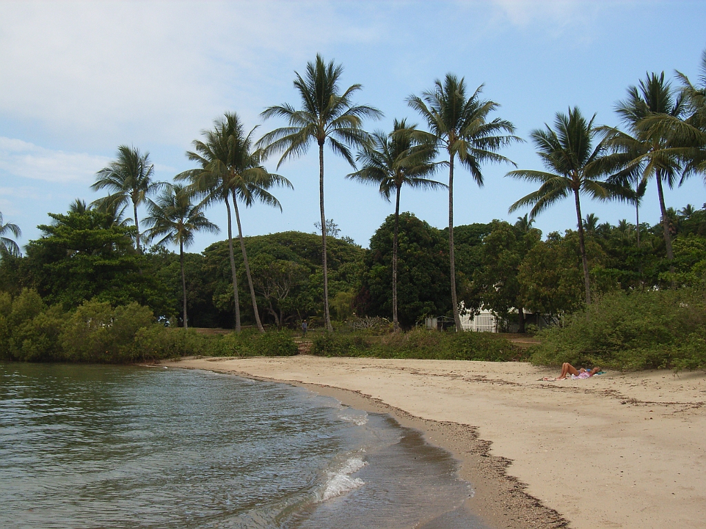 Cairns240.jpg - Unicode