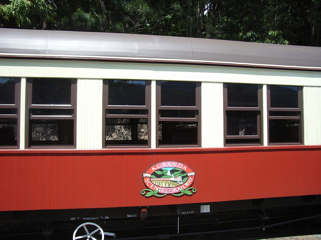 Cairns250.jpg - Unicode