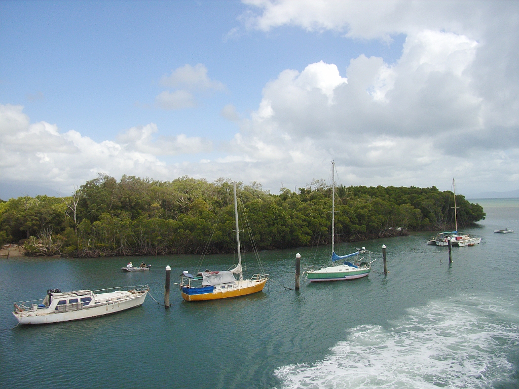 Cairns289.jpg - Unicode