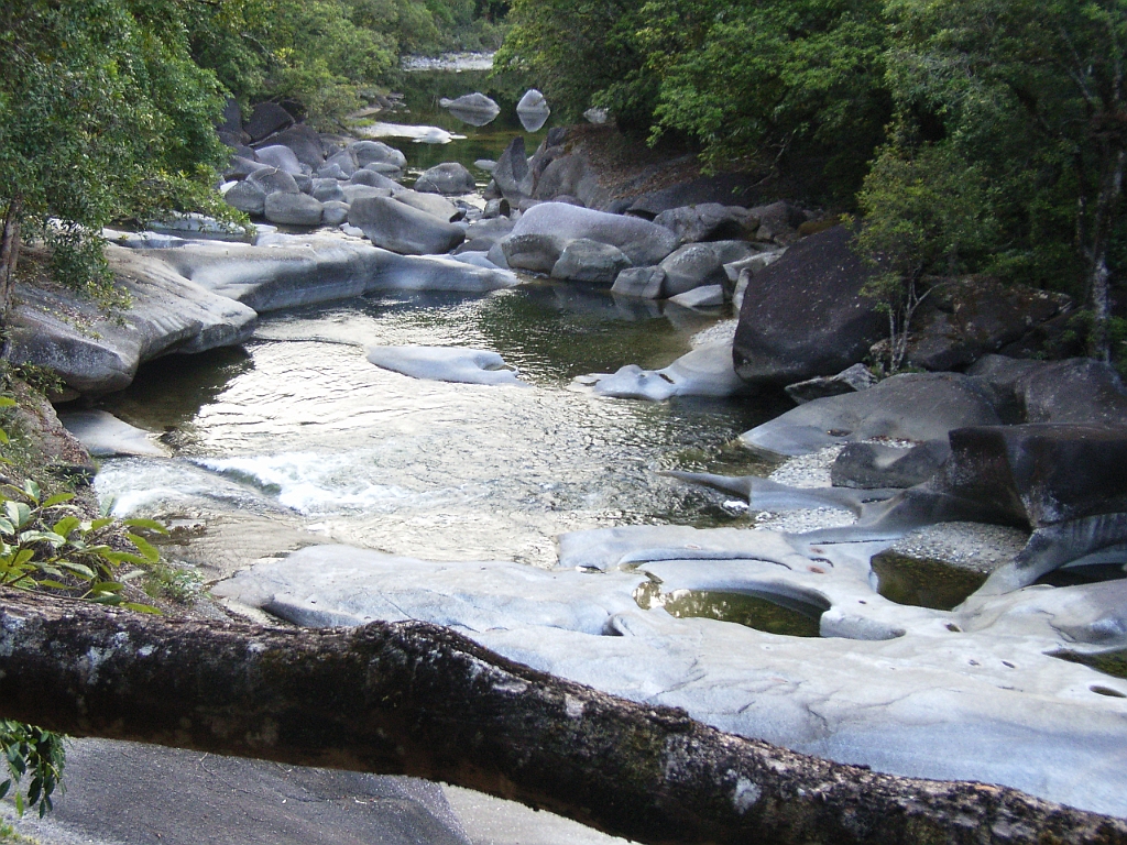 Cairns399.jpg - Unicode