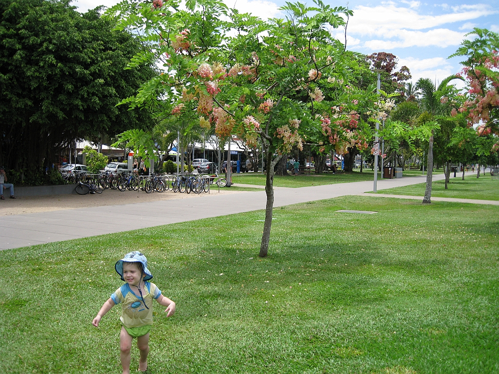 Cairns35.JPG