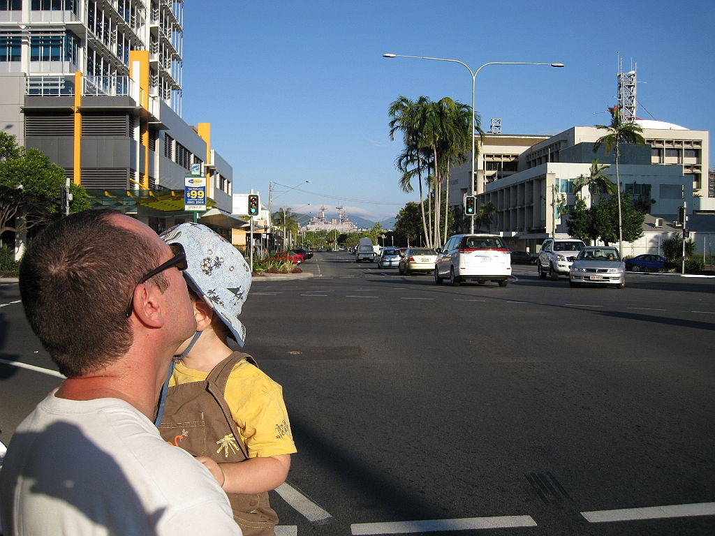 Cairns114.JPG