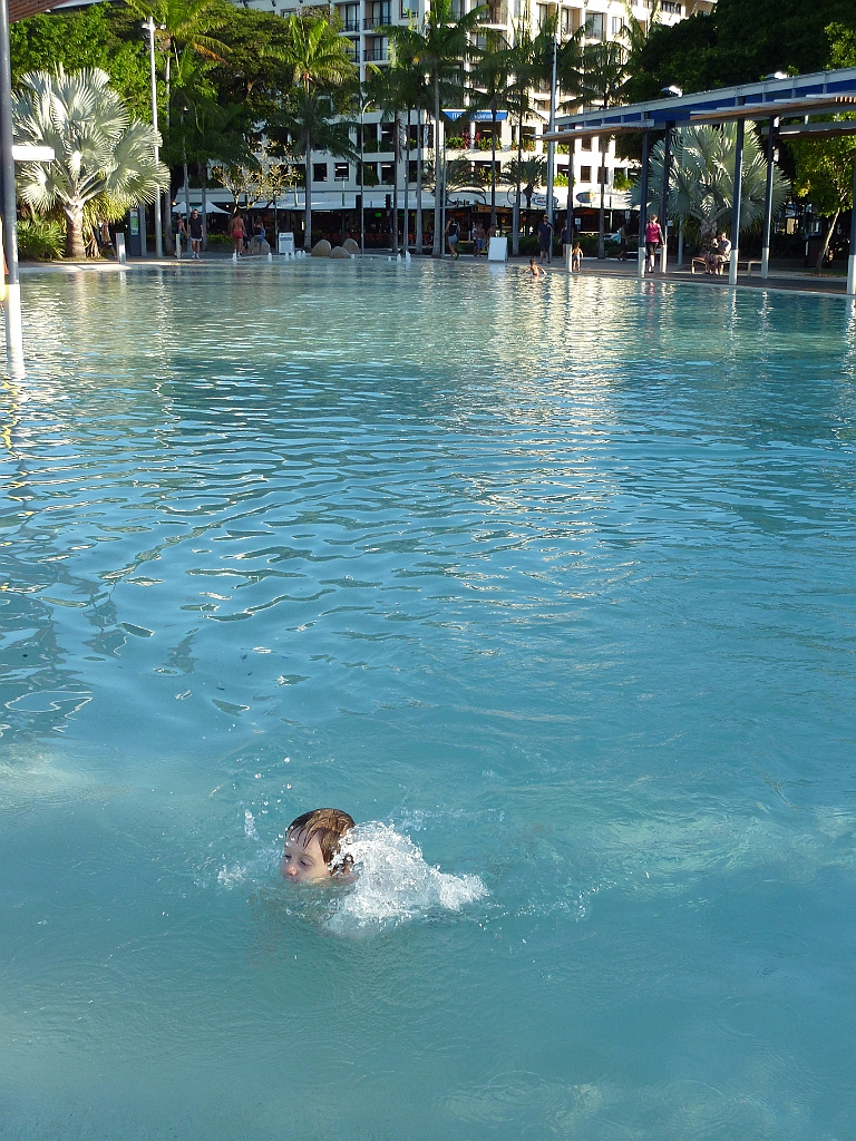 Cairns20.JPG