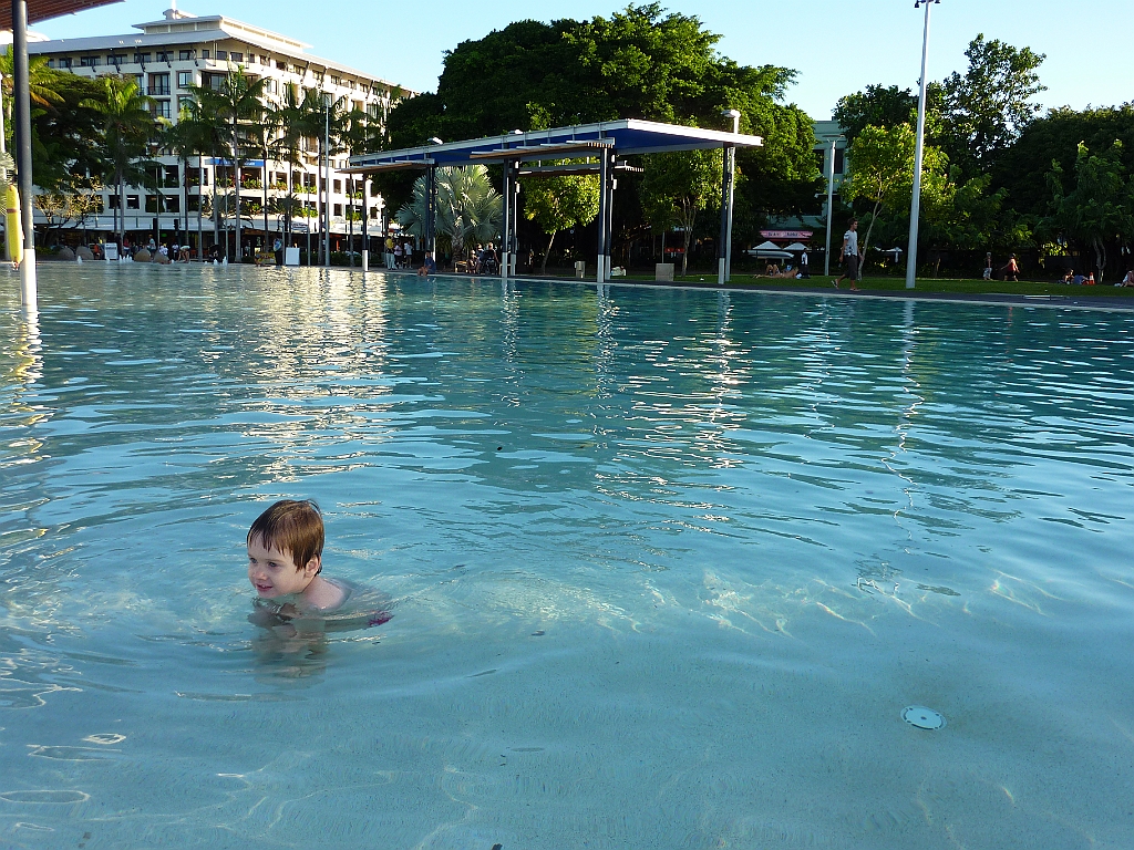 Cairns23.JPG