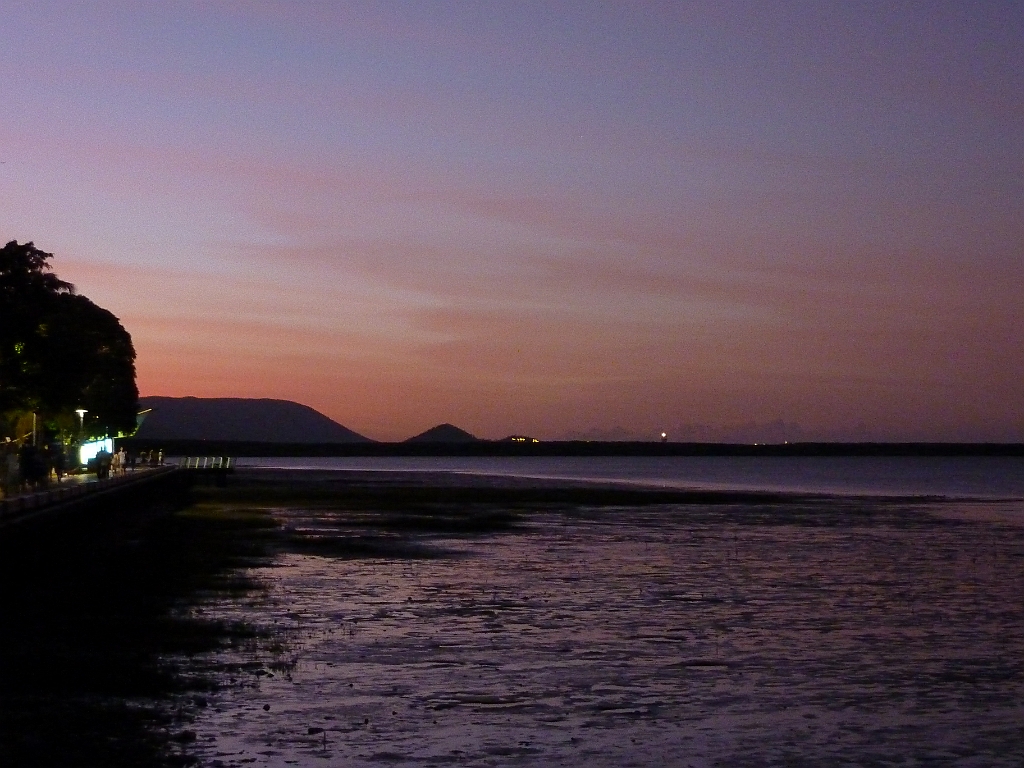 Cairns29.JPG