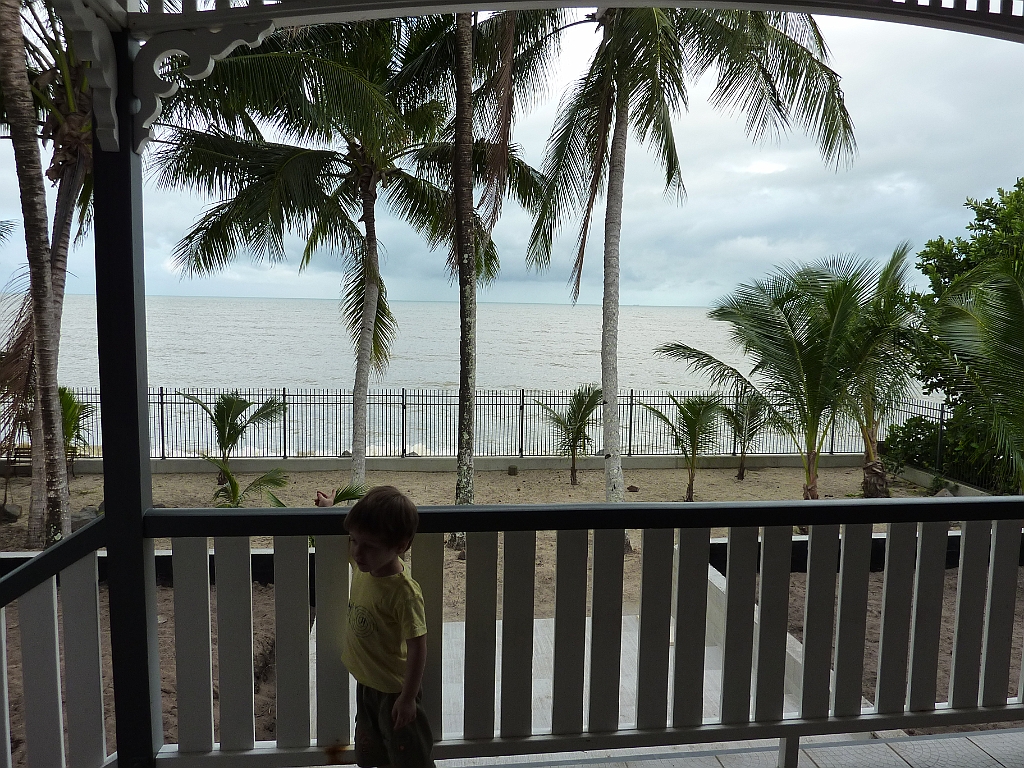 Cairns32.JPG
