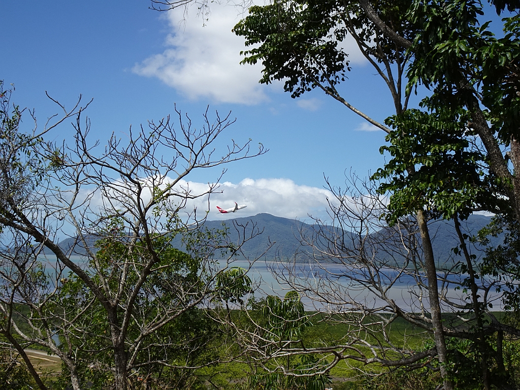 Cairns180.JPG