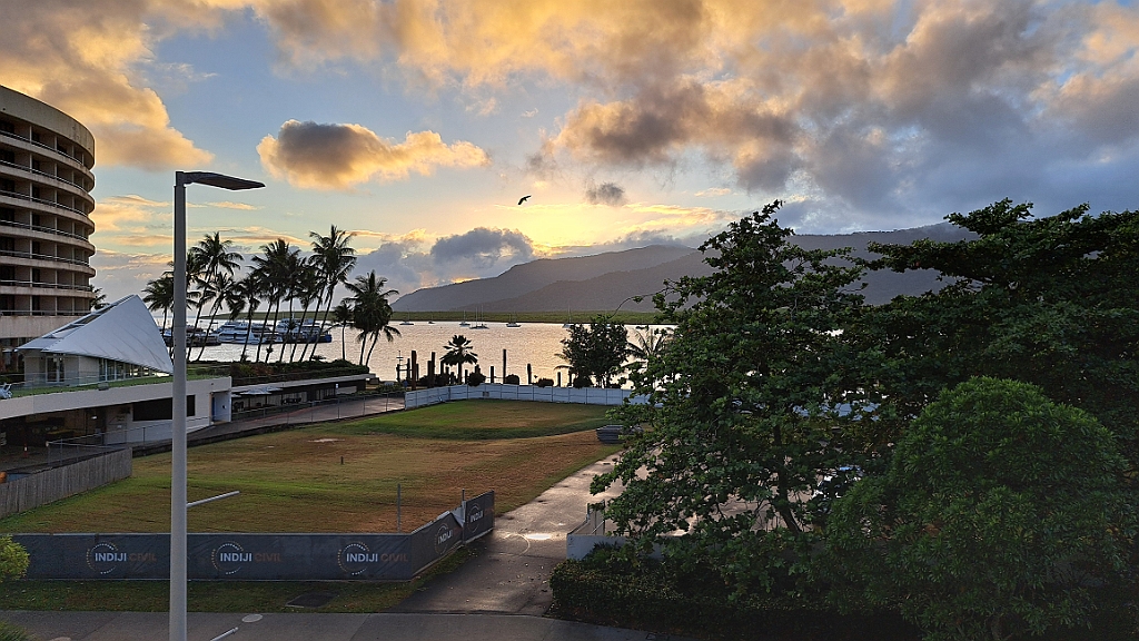 Cairns54.jpg