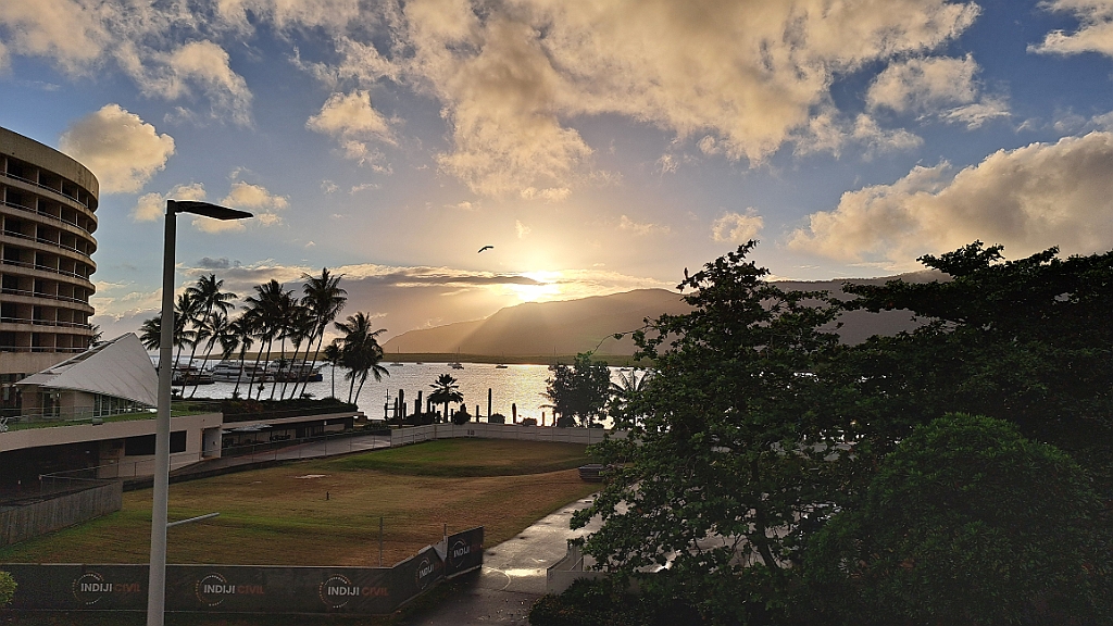 Cairns56.jpg