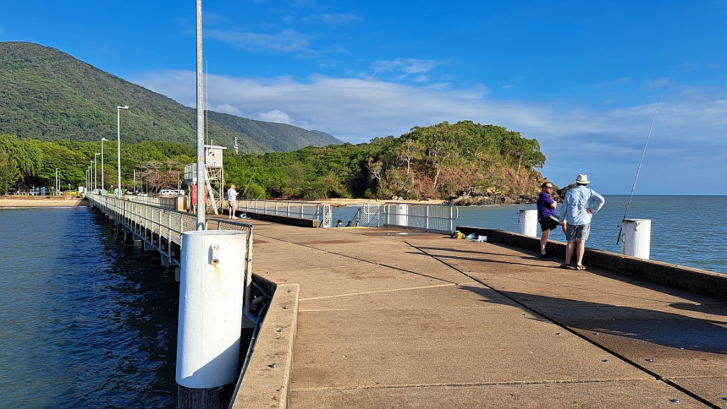 Cairns48.jpg